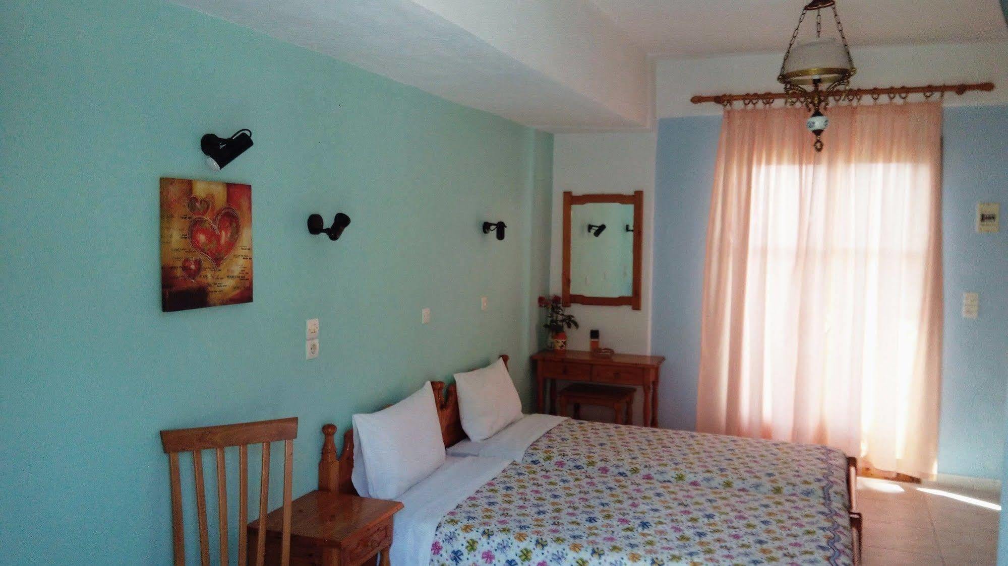 Aparthotel Anessis Cosmos Anaxos Exteriér fotografie