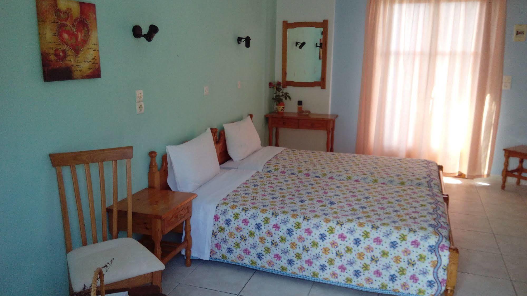 Aparthotel Anessis Cosmos Anaxos Exteriér fotografie